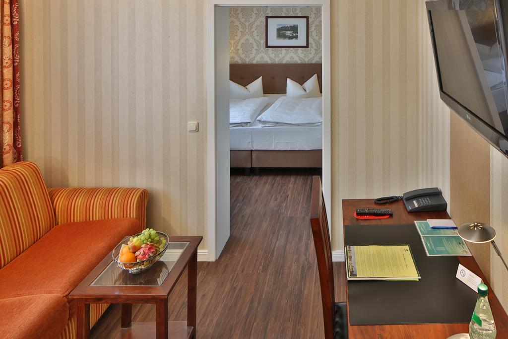 Hotel Elefant Schwerin  Kültér fotó