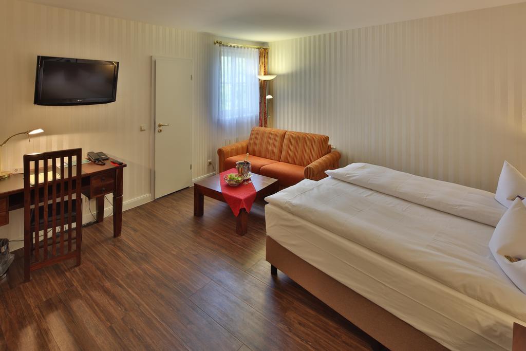 Hotel Elefant Schwerin  Kültér fotó